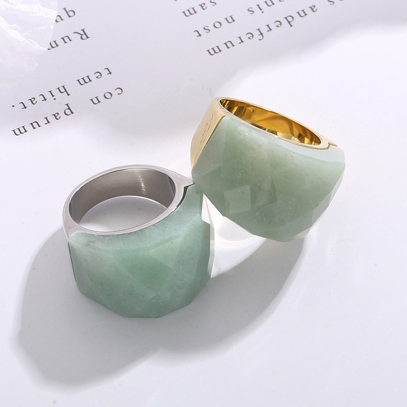 16g Weight 0.03µm Gold Plating Thickness Fashion Round Stainless Steel Plating Inlay Natural Stone Rings 1 Piece