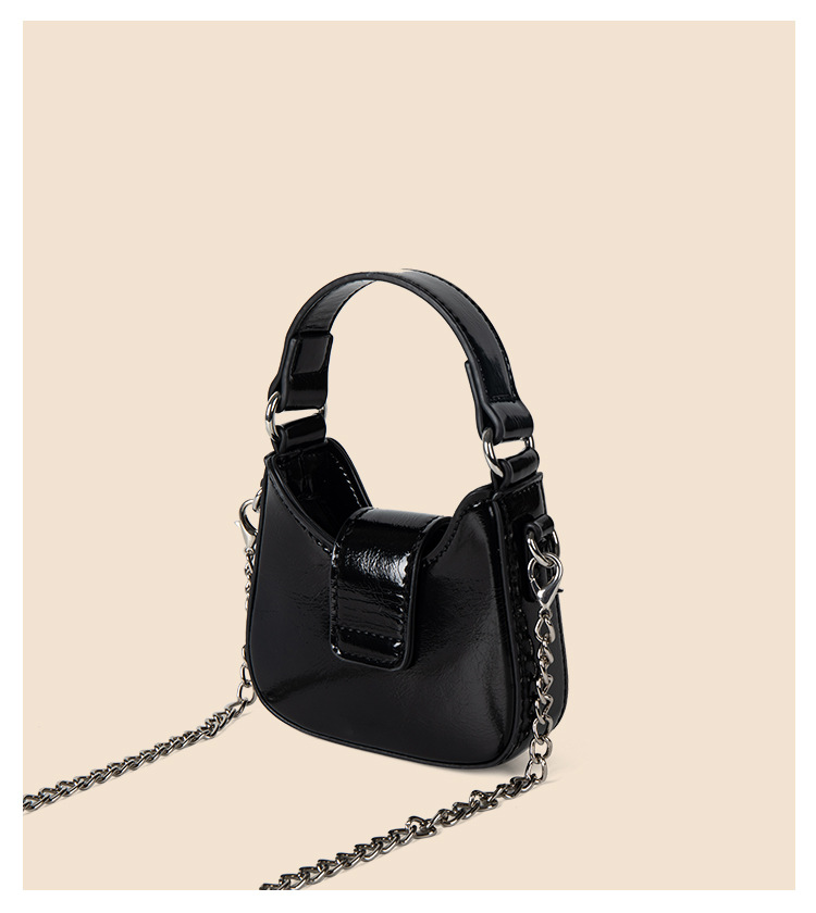 Sac à bandoulière d'été polyvalent, sac à chaîne noir, style moto à la mode Bow, style doux et épicé, sens haut de gamme pour femmes, niche_voghion.com