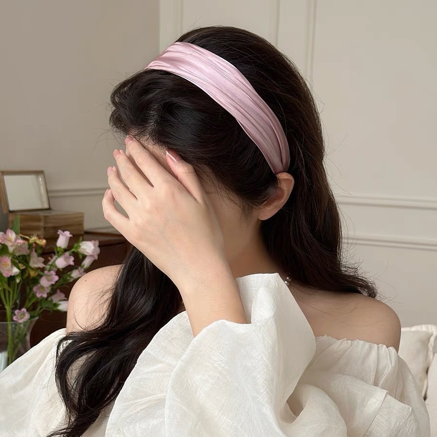 Diadema de horquilla de primavera y verano de seda con poca luz para mujer 2025 nuevo sencillo y versátil lavado de cara y cabello prensado diadema de ala ancha accesorios para el cabello
