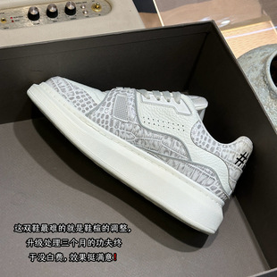 trainer��ƤС�ֶ����Ь�ٴ�chicƴɫ��Ь�г����H�Ұ�ˮ����؈
