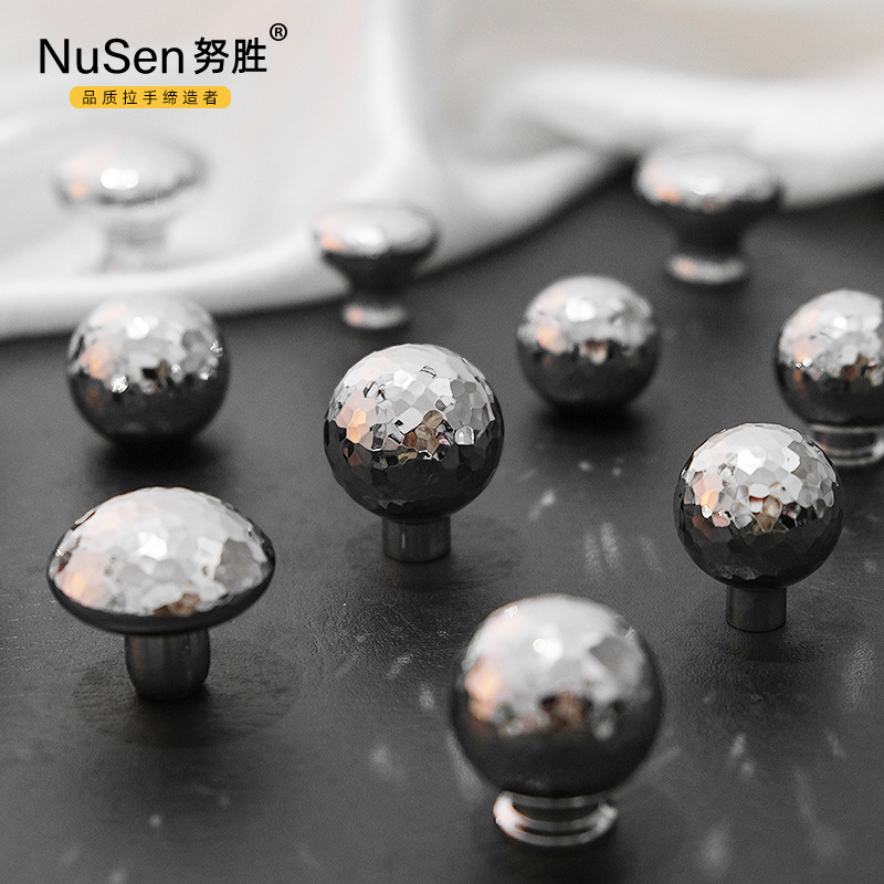 輕奢法式衣櫃拉手全銅手工錘紋現代簡約圓單孔黃銅抽屜櫥櫃門把手