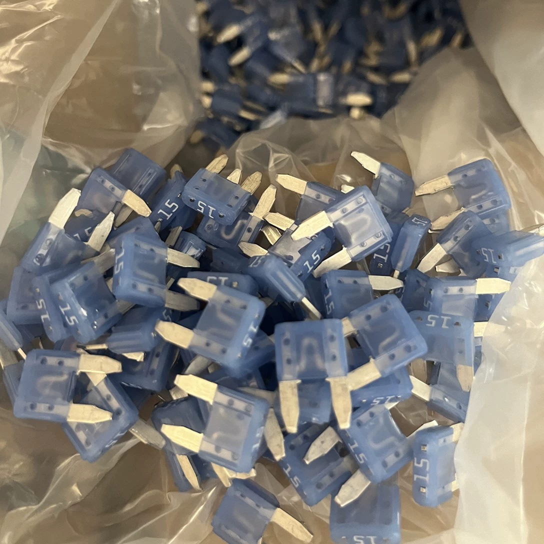 США LITTELFUSE MINI32V Быстрый плавкий предохранитель автомобильный вставной 0297015.WXNV