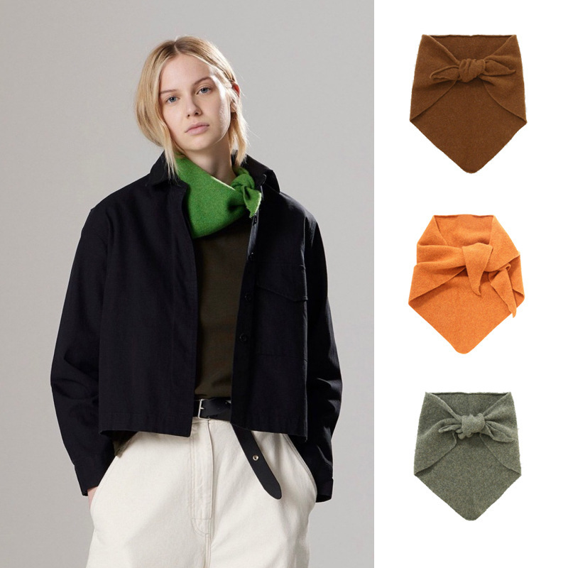 BI into the catwalk ~ light luxury niche autumn and winter all-match triangle wool warm scarf scarf small square scarf