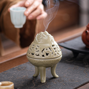 Yue Kiln Secret Color Glaze Celadon High-end Wrapped Branches Xianglong Hollow Ceramic Tea Ceremony Household Chinese-style Antique Plate Incense Smoker