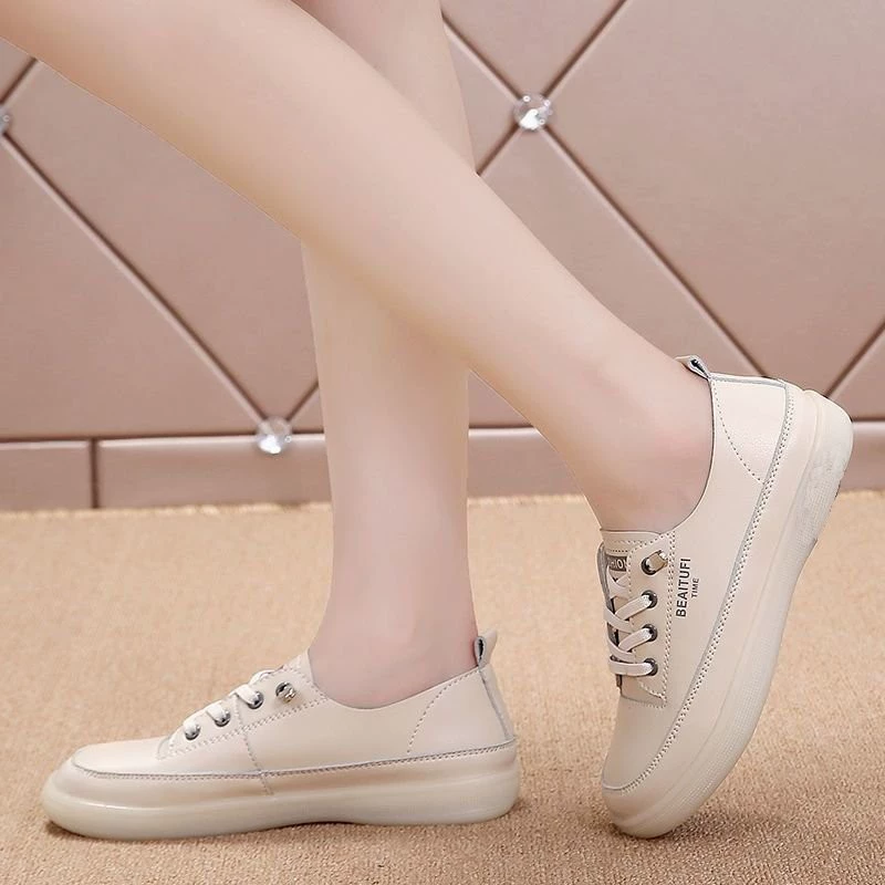 Фирменная кожаная женская обувь плоская подошва 2025 новая маленькая белая обувь женская говяжья сухожилия повседневная