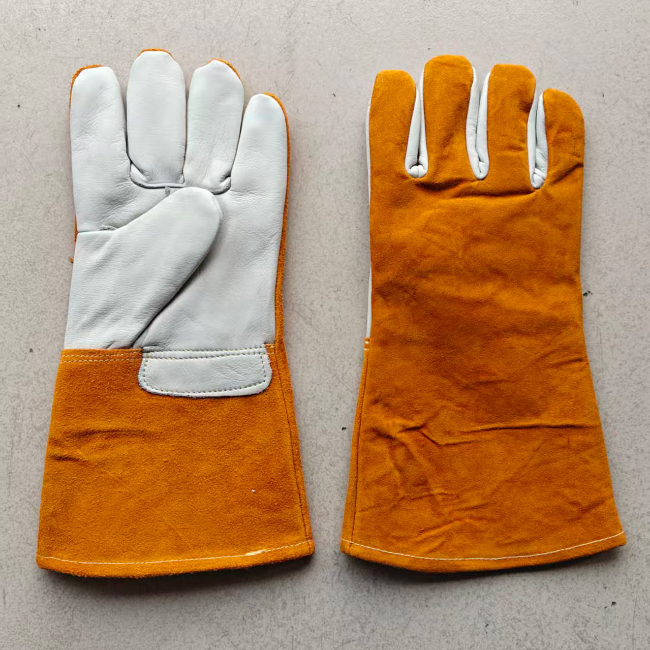 头层羊皮电焊手套防烫隔热二层牛皮耐高温柔软劳保焊工专用手套