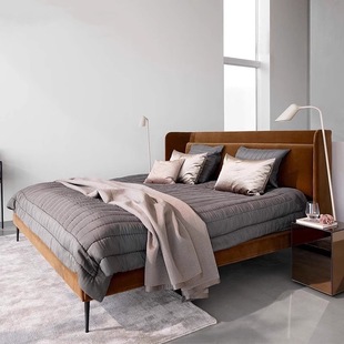 Light Luxury Simple Modern Velvet Soft Bed Nordic Double Fabric Wedding Bed French Middle Cream Style Master Bedroom Queen Bed