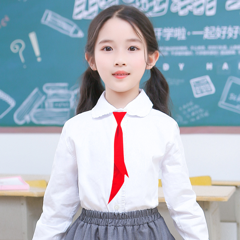 Encaje blanco + bufanda roja