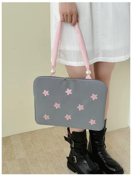 Highly stylish, simple and cute, star-embroidered, single-shoulder, niche, lightweight 11-inch laptop bag for female students