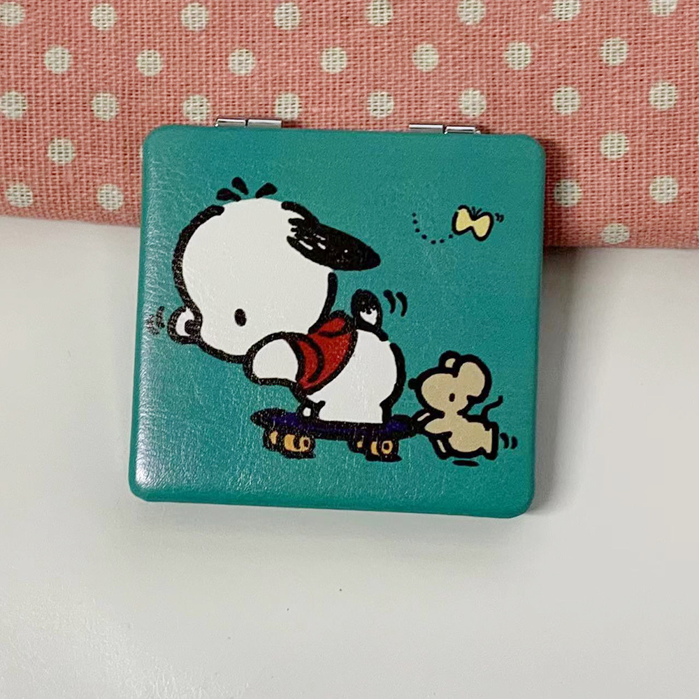 Nuevo perro Pacha osos de fresa doble cara plegable espejo de maquillaje tienda en línea tienda de espejo pequeño fábrica al por mayor