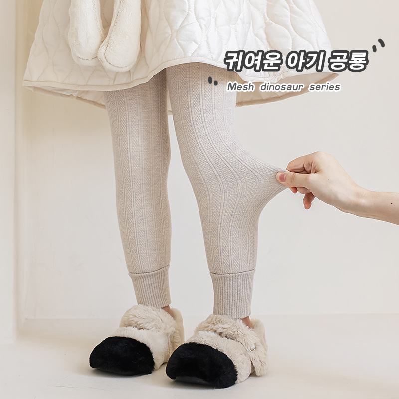 Niña otoño invierno pantalones gruesos nueve docenas retro más terciopelo cálido torsión de punto niña pantalones de bebé