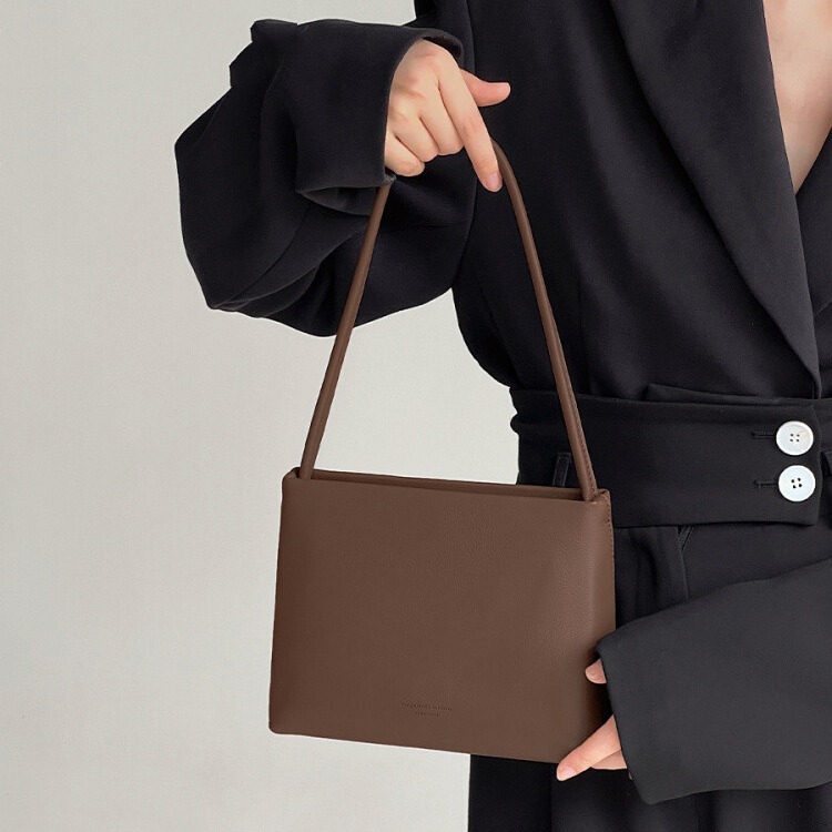 Luxury Walnut Bag Niche Baguette Underarm Bag For Women 2025 Spring New Arrival Handbag Shoulder Crossbody Bag Trendy