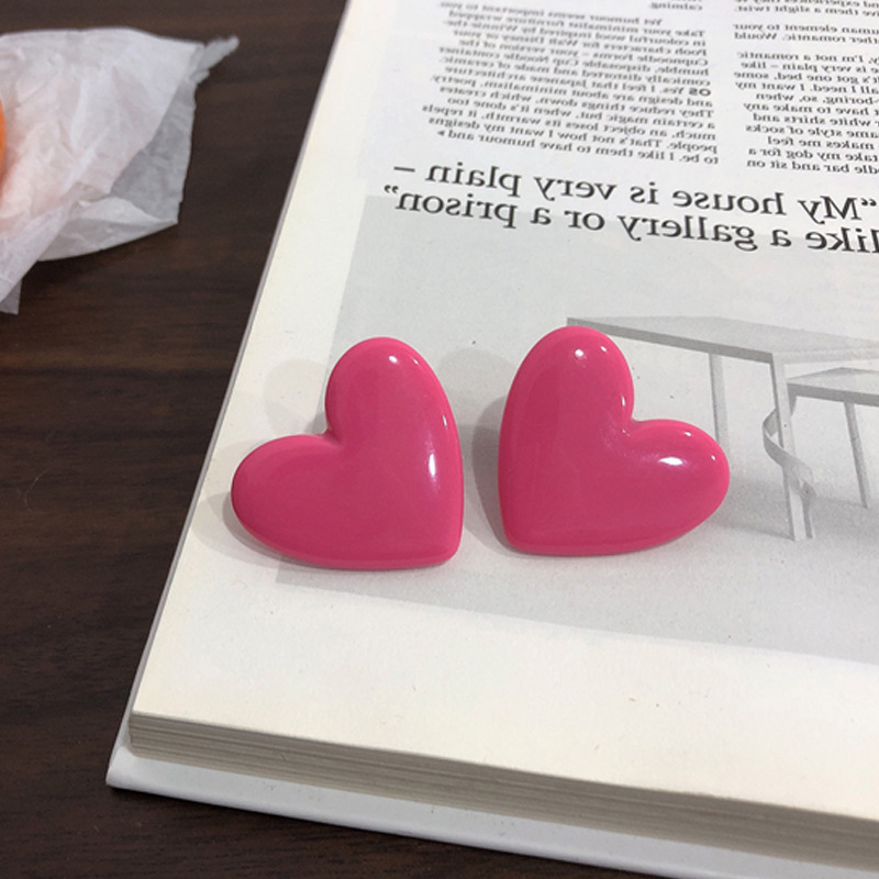 Wholesale Jewelry Basic Heart Shape Resin Polishing Ear Studs display picture 3