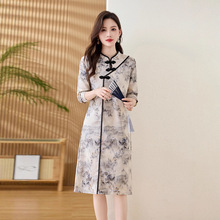 2025秋季新款女装新中式国风立领盘扣长款气质时尚连衣裙 GT8101