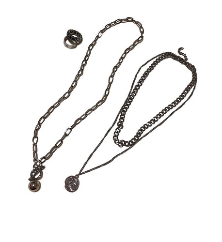 Personalized Hip-Hop Necklace for Autumn/Winter, Women's IG-Style Minimalist Design—European & American Multi-Layered Sweater Chain with Streetwear-Inspired Coin Pendant