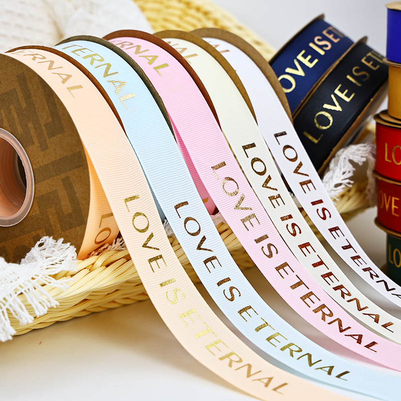 Cinta acanalada personalizada de 2.5 cm con estampado dorado de "love" para embalaje de bodas, envoltura de regalos, Navidad y Año Nuevo.