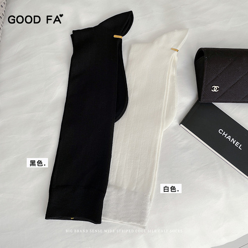 GOOD FA  wide-cut catwalk style clear and cool silk calf socks