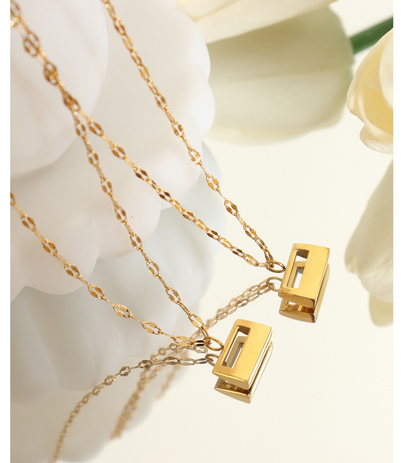 Fashion Simple Titanium Steel 18k Lock Shape Pendant Necklace display picture 3