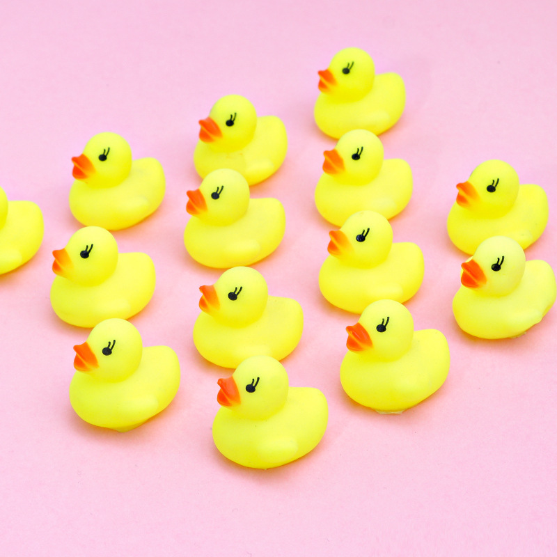 Thickened educational toys wholesale small yellow duck baby pinch call play water toys bath duck sound toys