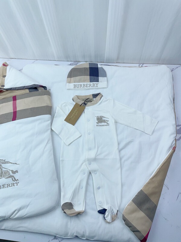 欧洲站纯棉婴儿衣服四季新生儿连体衣男女宝宝爬服五件套|undefined