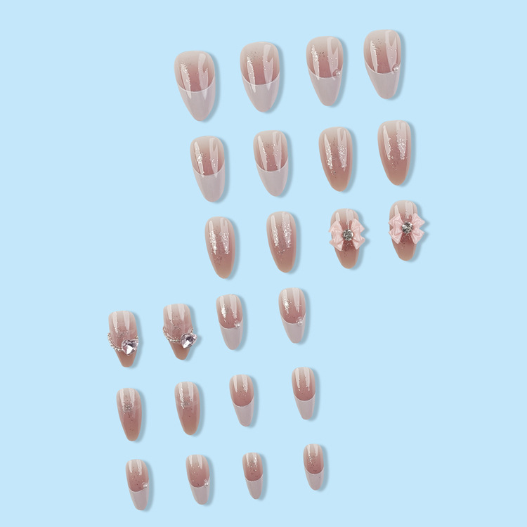 Parche de uñas de diamantes de punto de amor de lazo francés image 5