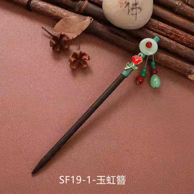 黒檀の木のかんざしのフリンジをまねて、かんざしの子供の古風な頭飾りをします。|undefined