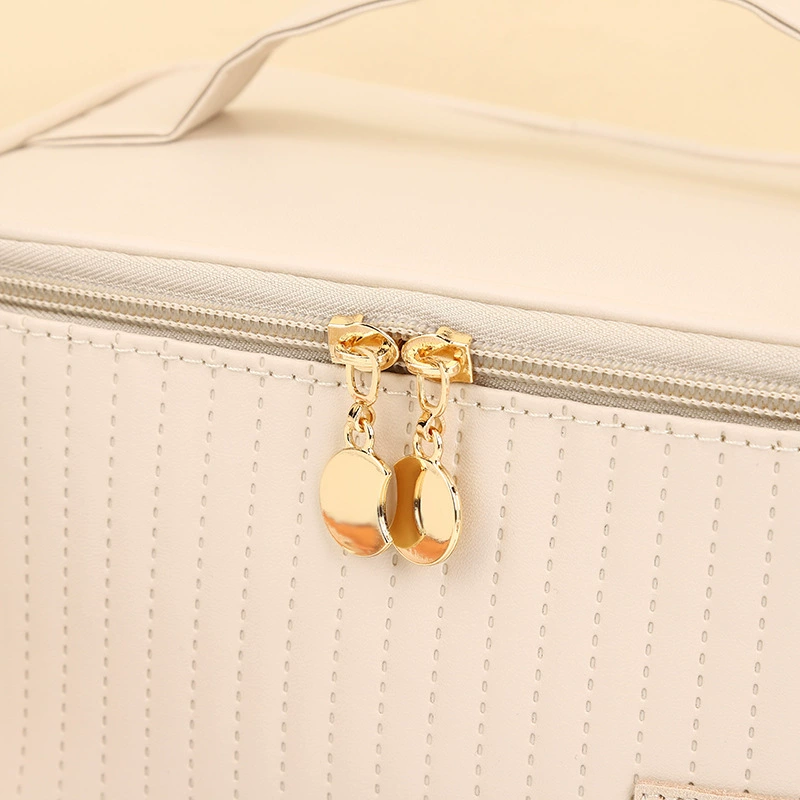 Polyurethane Cosmetic Bag, Handheld Waterproof Organizer, Spacious 24.2×19.6×3.6 cm