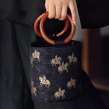 民族风圆环木柄宋锦唐马图复古发财水桶包圆筒包秋冬中式国风