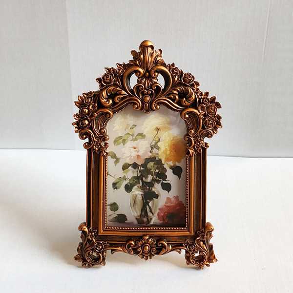 Wall retro photo frame