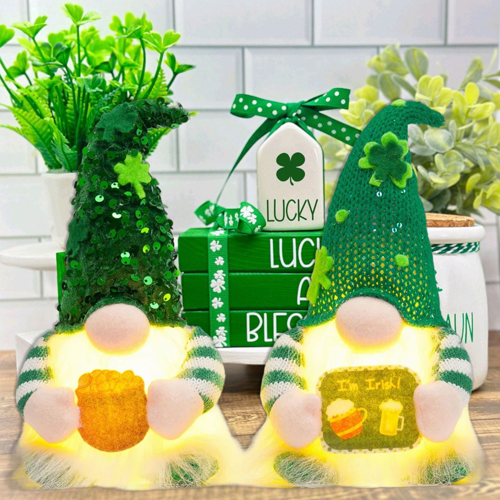 Nuevos productos transfronterizos irlandeses Día de Patricio decoraciones luminosas esquinillas verdes muñecas Rudolph