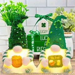 跨境新品愛爾蘭帕特里克節裝飾發光擺件亮片綠色小公仔魯道夫
