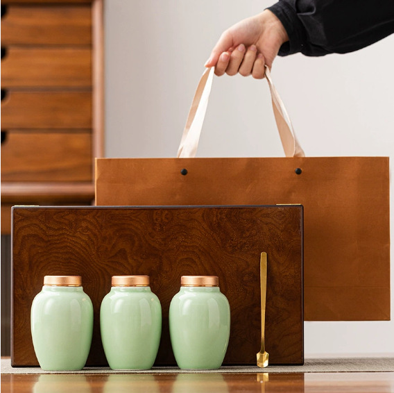 青瓷陶瓷茶叶罐子高档烤漆木盒陶瓷罐普洱金骏眉红绿茶叶礼盒包装