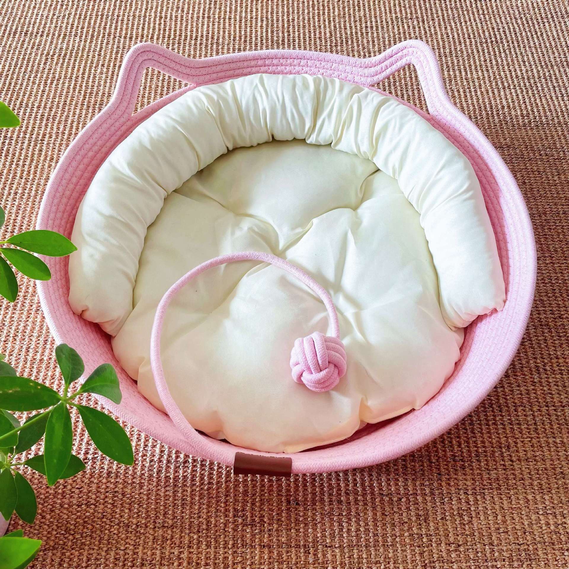 핑크 둥지 흰면 패드 흰색 베개