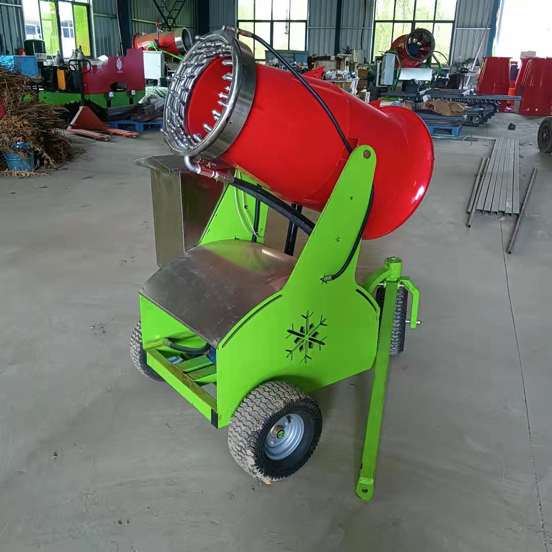 轮式手推移动造雪机炮式220伏小款雪景树挂小型造雪机厂家