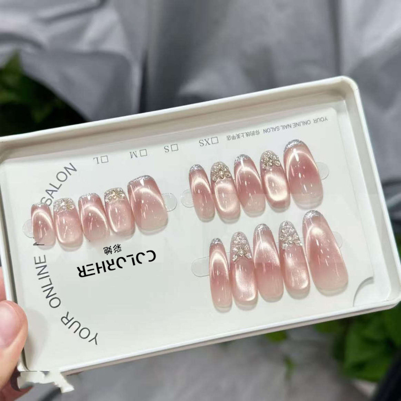 [No Regrets] 2025 New Accessible Luxury Cat-Eye Handmade Wearable Nails, Long Style Popular Nails
