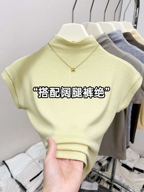 女性用のエレガントな小さなフライングスリーブトップ、ニッチデザイン、ハーフタートルネック、スリムフィットストレッチTシャツ、夏の人気の韓国トップス|undefined