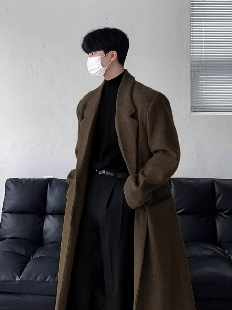 Asmuフランスのレトロな襟の毛ですね。コートの男性は冬に長いタイプの美ラードのコートを厚くして保温します。