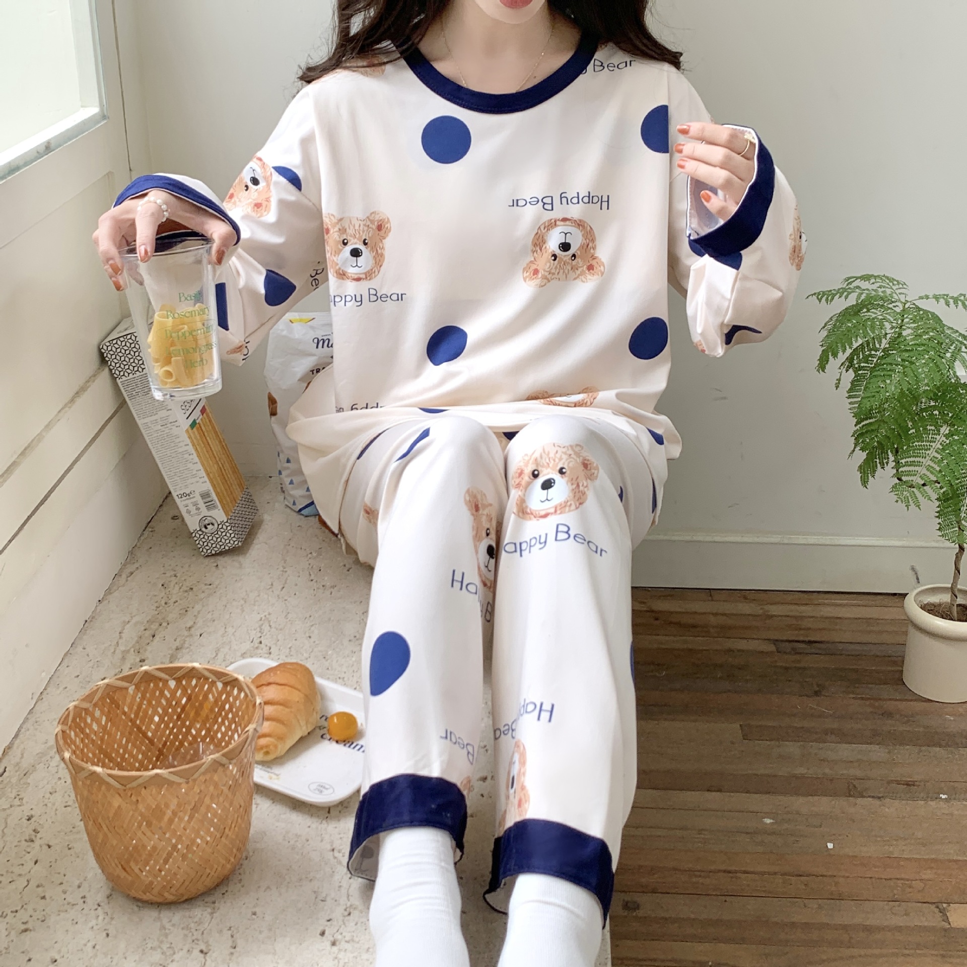 Oso de dibujos animados pijamas las mujeres artificiales algodón cuello redondo pullover manga larga otoño e invierno con almohadilla en el pecho dulce chica desgaste en casa traje