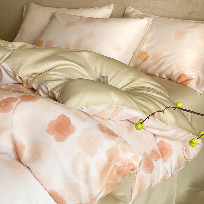 Summer Tensi Juego de cuatro piezas Sleeping desnudo Cubierta de edredón de seda de hielo Juego de tres piezas de sábanas de verano Juego de ropa de cama de alta calidad