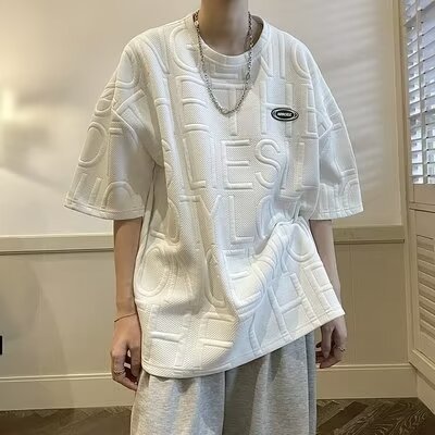 Nuevas camisetas de manga corta para hombres de verano coreano simple camiseta de moda de media manga de estilo de Hong Kong suelta camiseta de moda casual
