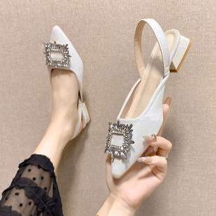 �¿�߸�Ь�ָ��͸��������^�\�چ�Ь����ˮ荰��^�п�һ�֎�ŮЬ