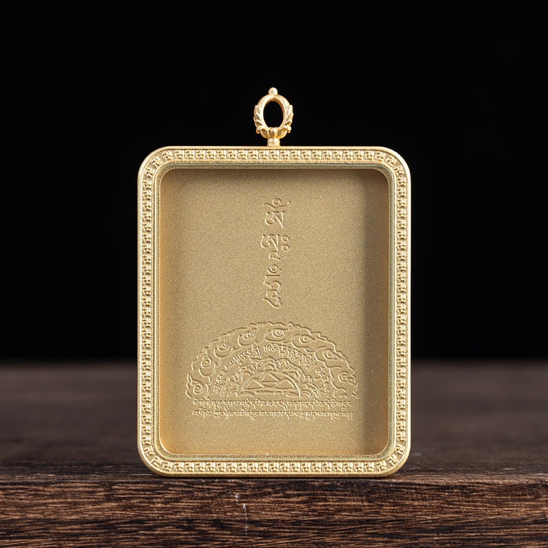 Retro ethnic square accessory