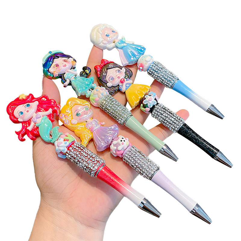 Bolígrafo negro muñeca dibujos animados DIY bolígrafo creativo diamante Snowflake princesa Elsa papelería infantil de color