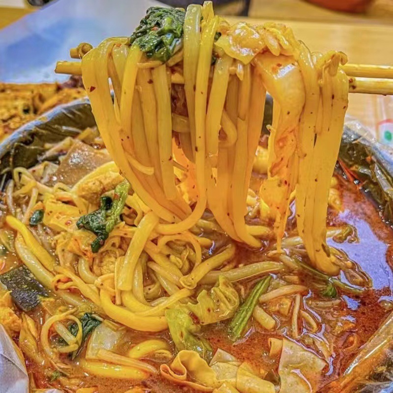 大碗东北老式黏糊麻辣烫正宗麻酱麻辣烫玉米面条速食米线麻辣烫|undefined