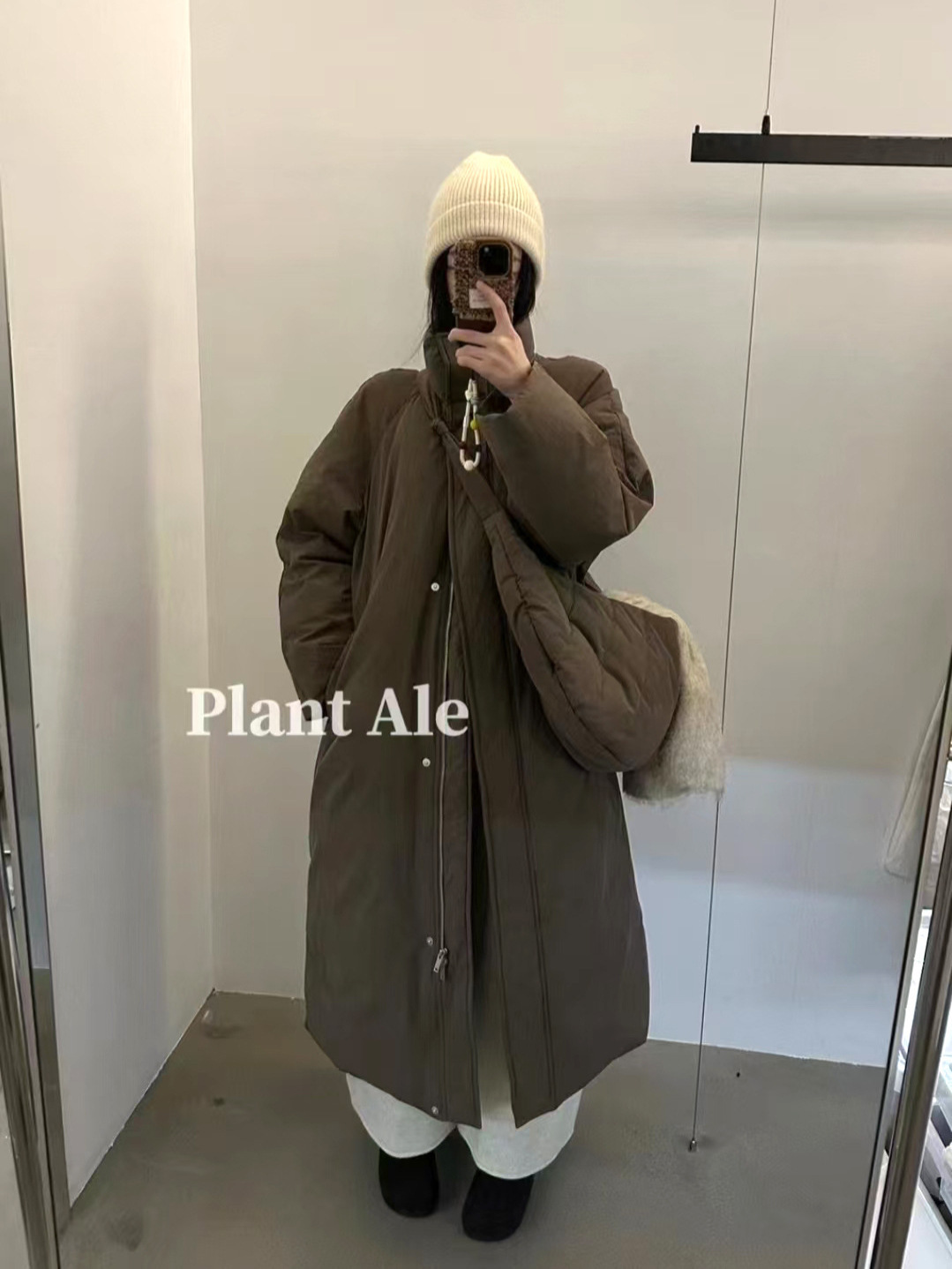 8053 롱 기장 구스다운 패딩 (가방 증정, 브라운 색상)