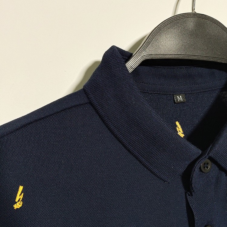 Moda de los hombres de moda verano nuevo negocio casual Polo camisa azul marino relámpago bordado de manga corta Camiseta polo camisa