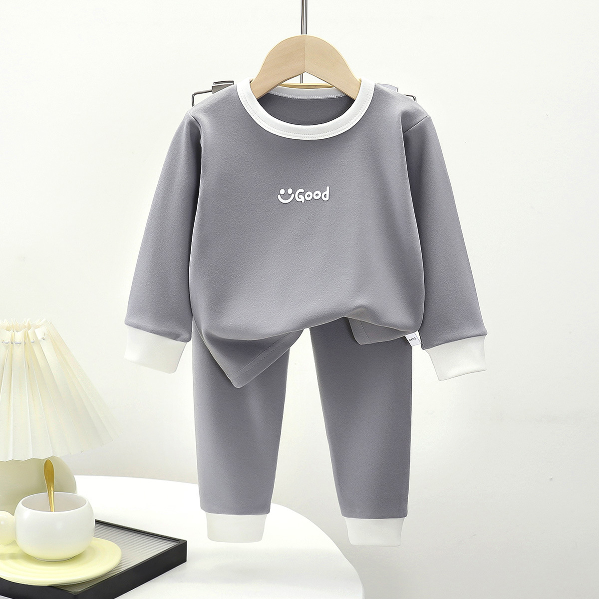 Candy GOOD-grey
