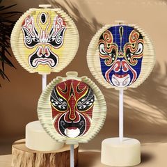 回転京劇の顔の譜の震える音の同じタイプの手はスパイラルの木のロリポップのABSの材質を揺らします。