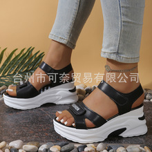 内增高外穿2025夏季新款厚底女凉鞋沙滩运动风交叉绑带罗马鞋爆款