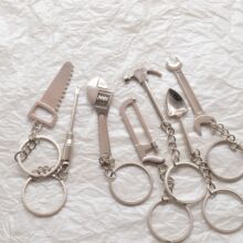 创意扳手金属螺丝刀钥匙扣活动老虎钳铲子挂件仿真工具锯子配件
